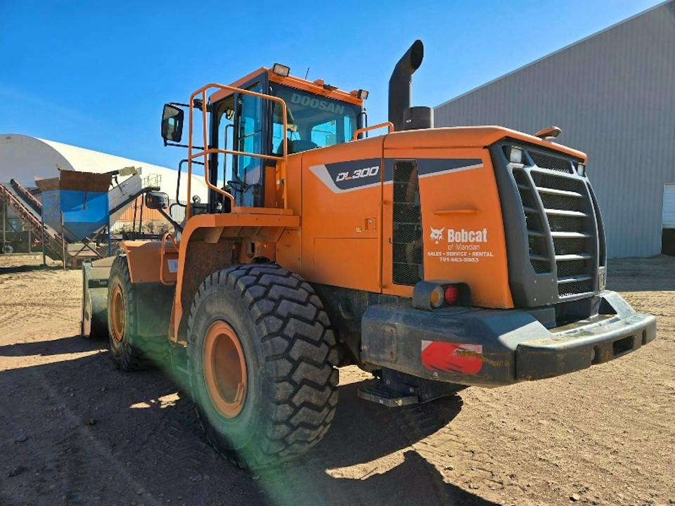 Doosan DL300-5