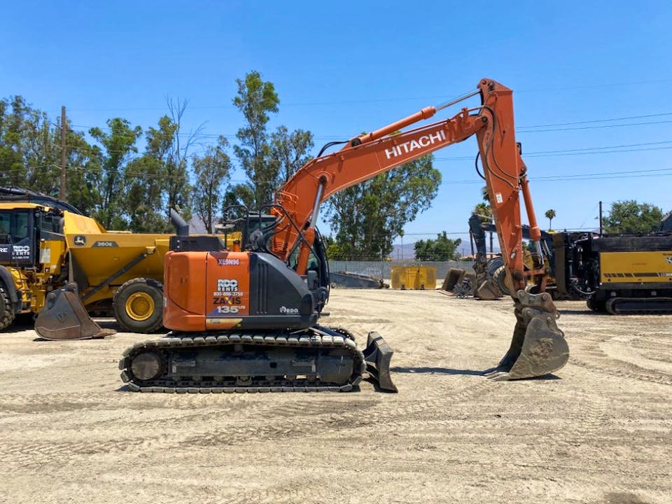 Hitachi 135G