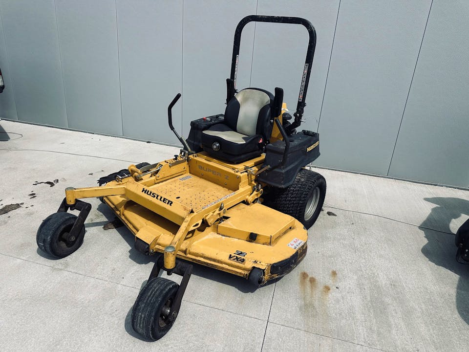 Hustler Super Z 72