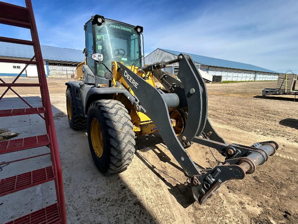John Deere 344L