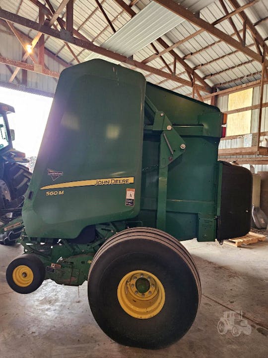 John Deere 560M