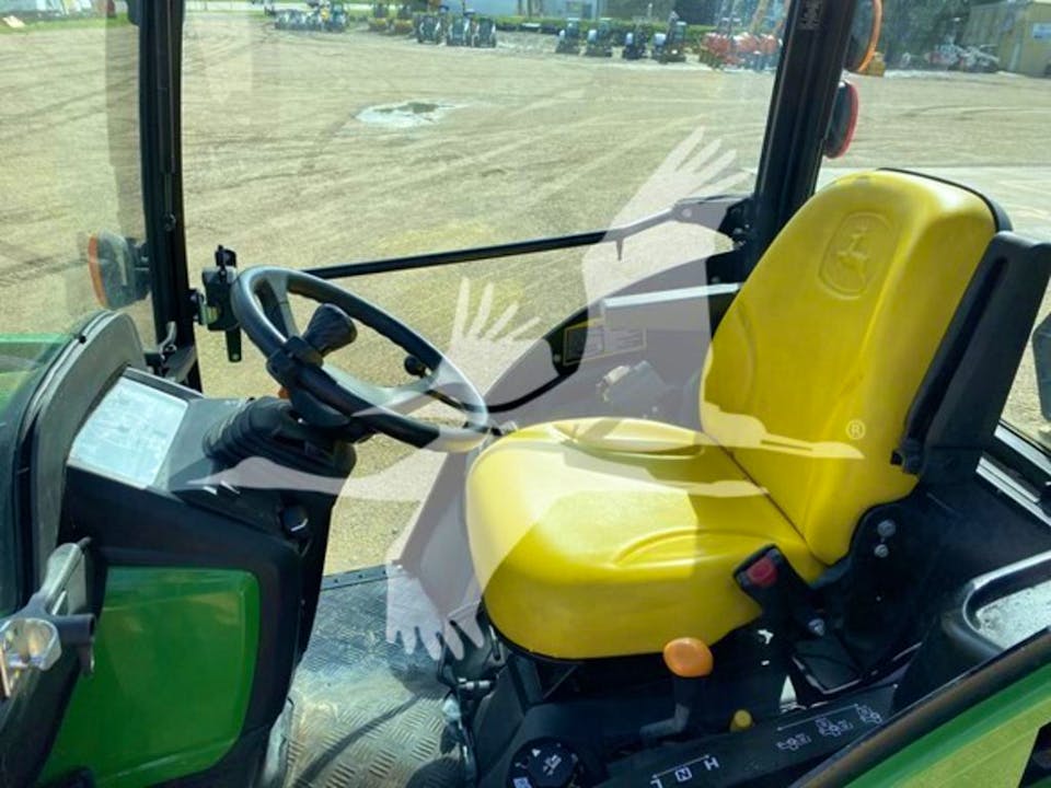John Deere 1025R