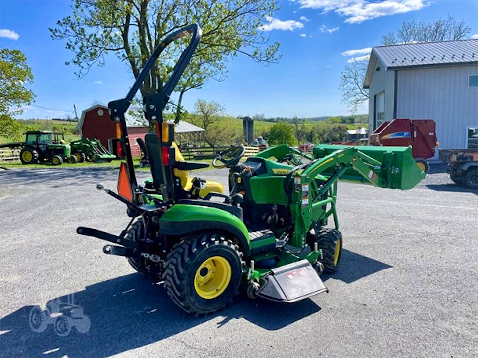 John Deere 1025R