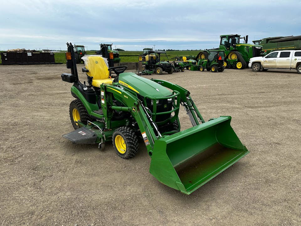 John Deere 1025R