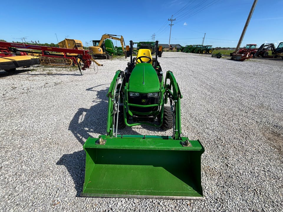 John Deere 1025R