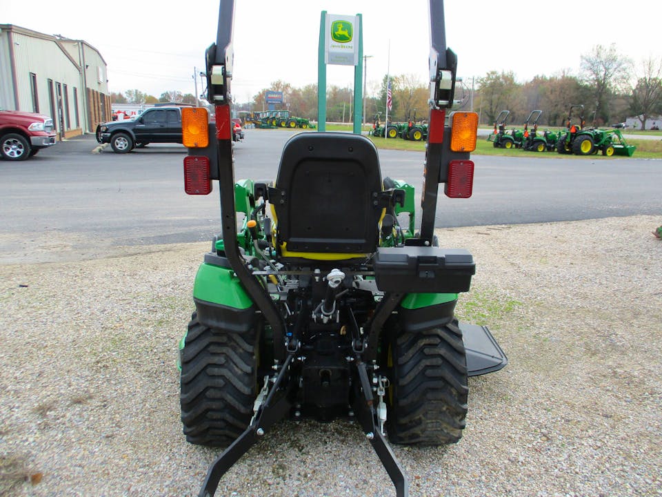 John Deere 1025R