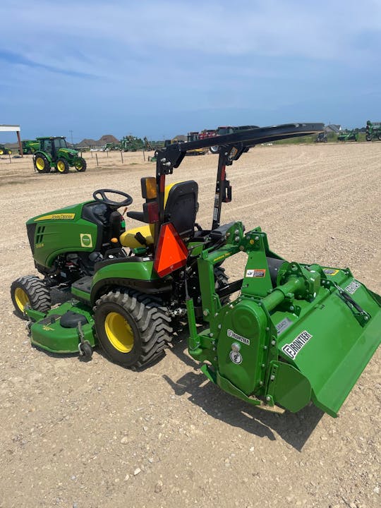 John Deere 1025R
