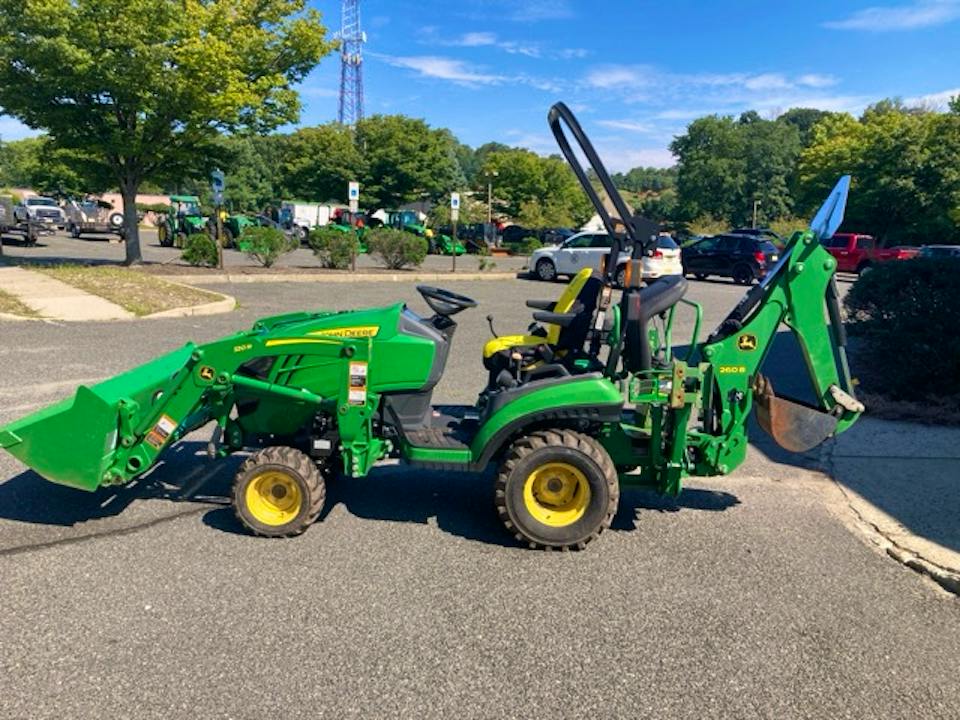 John Deere 1025R