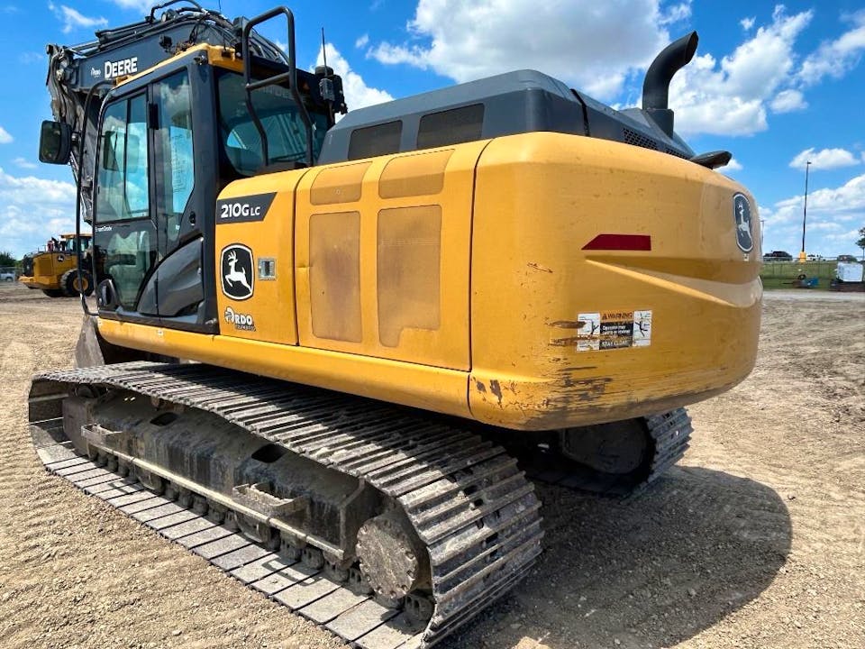 John Deere 210GLC