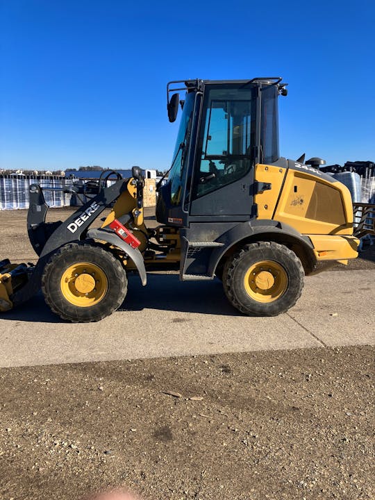 John Deere 244L