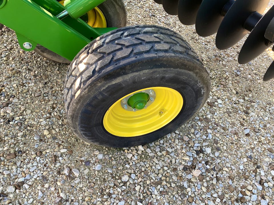 John Deere 2630
