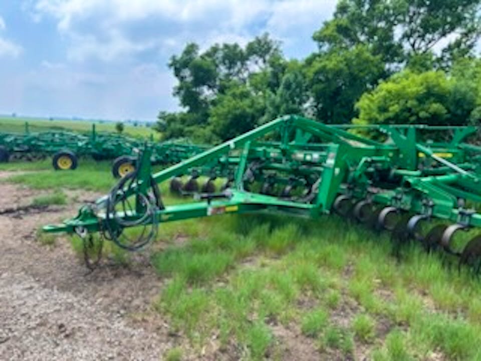John Deere 2730