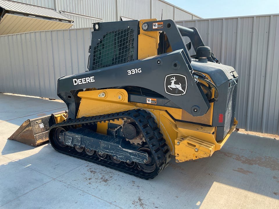John Deere 331G