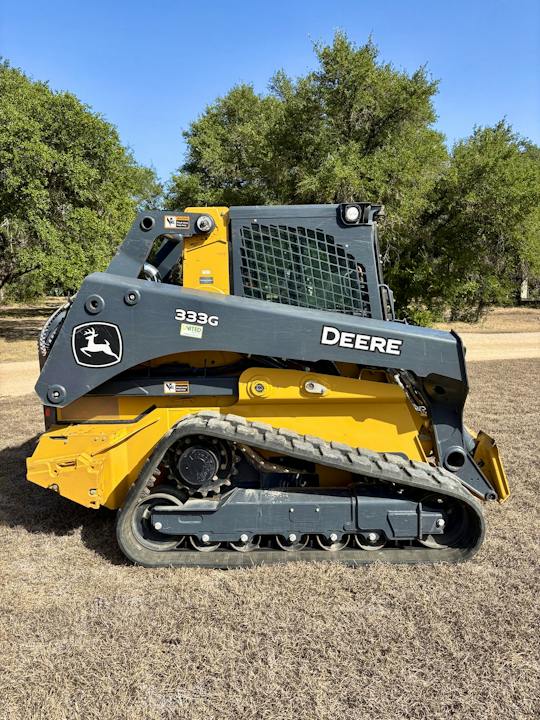 John Deere 333G