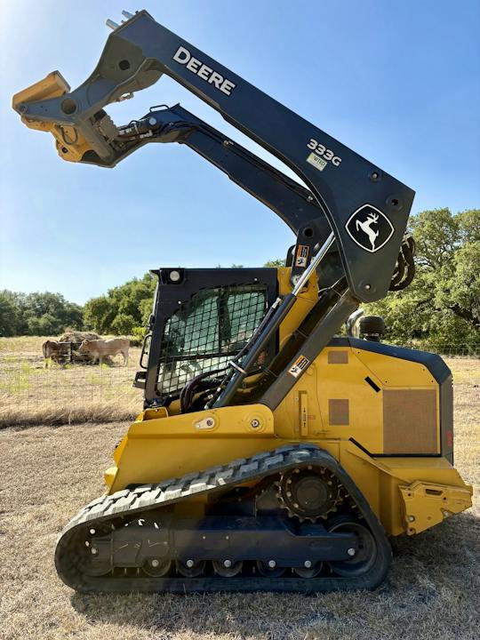 John Deere 333G
