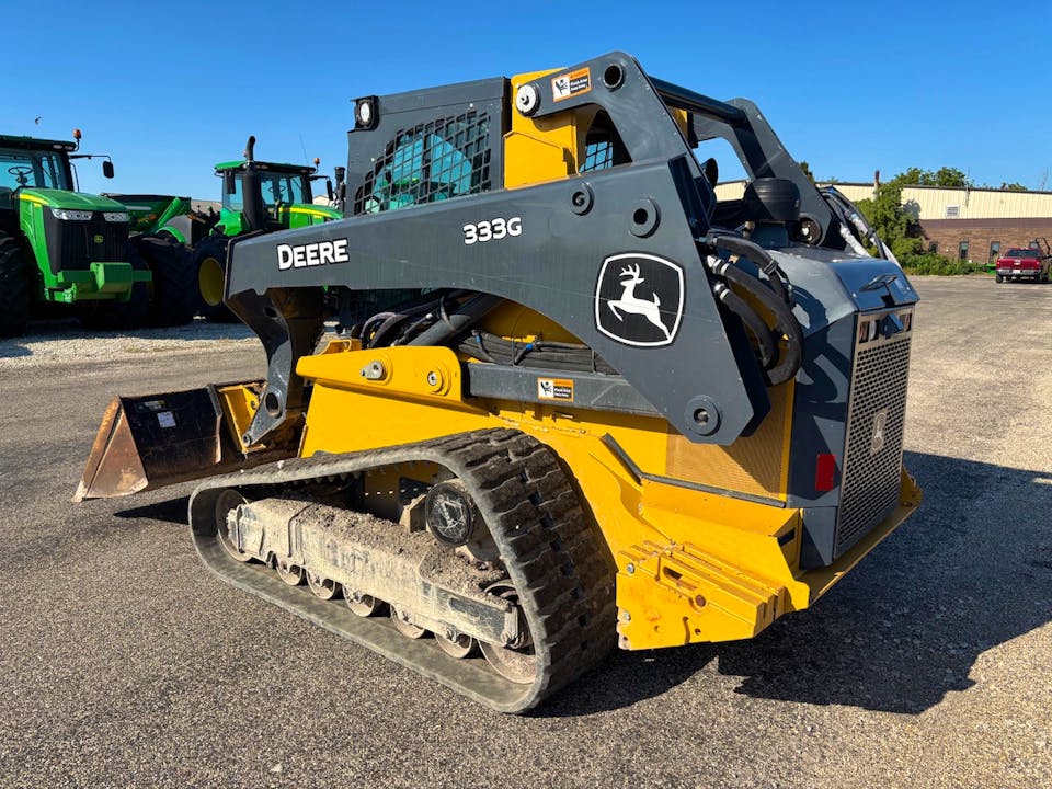 John Deere 333G