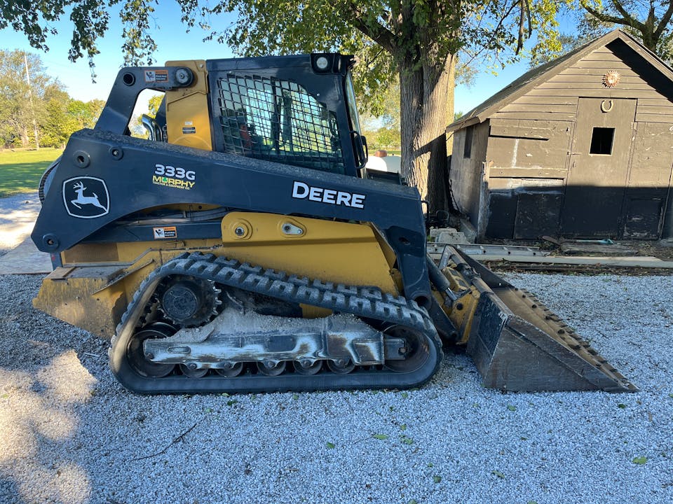 John Deere 333G