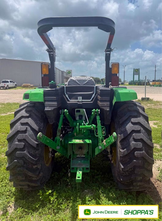 John Deere 4052M