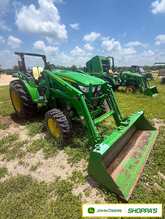 John Deere 4052M