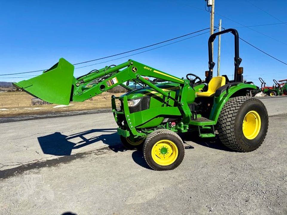 John Deere 4066M