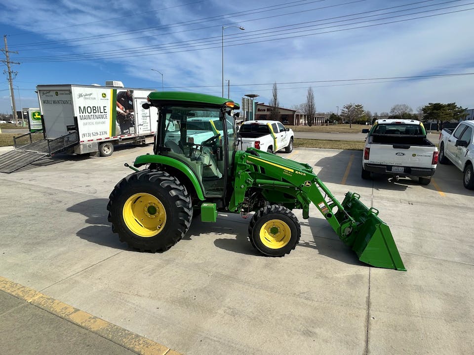 John Deere 4066R
