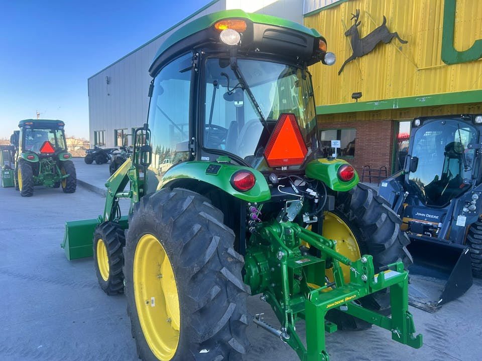 John Deere 4066R