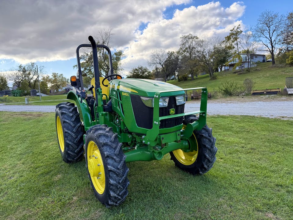 John Deere 5045E
