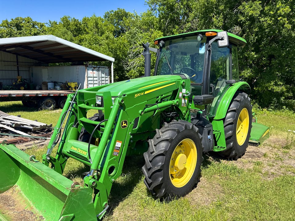 John Deere 5090E