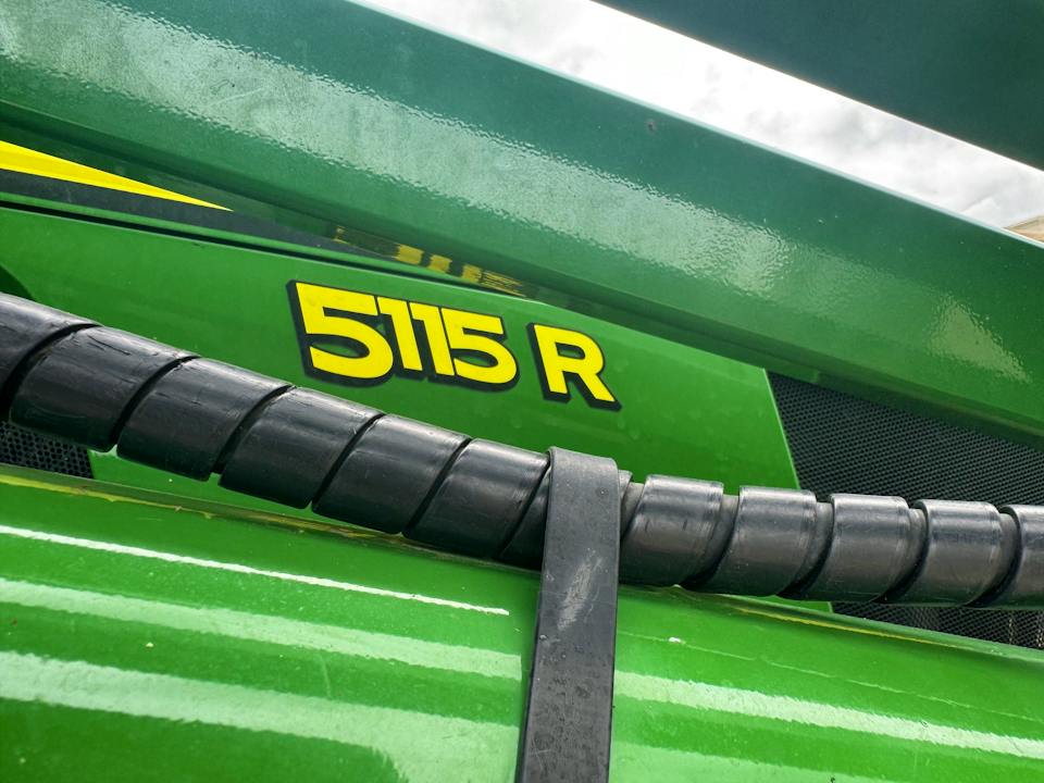 John Deere 5115R