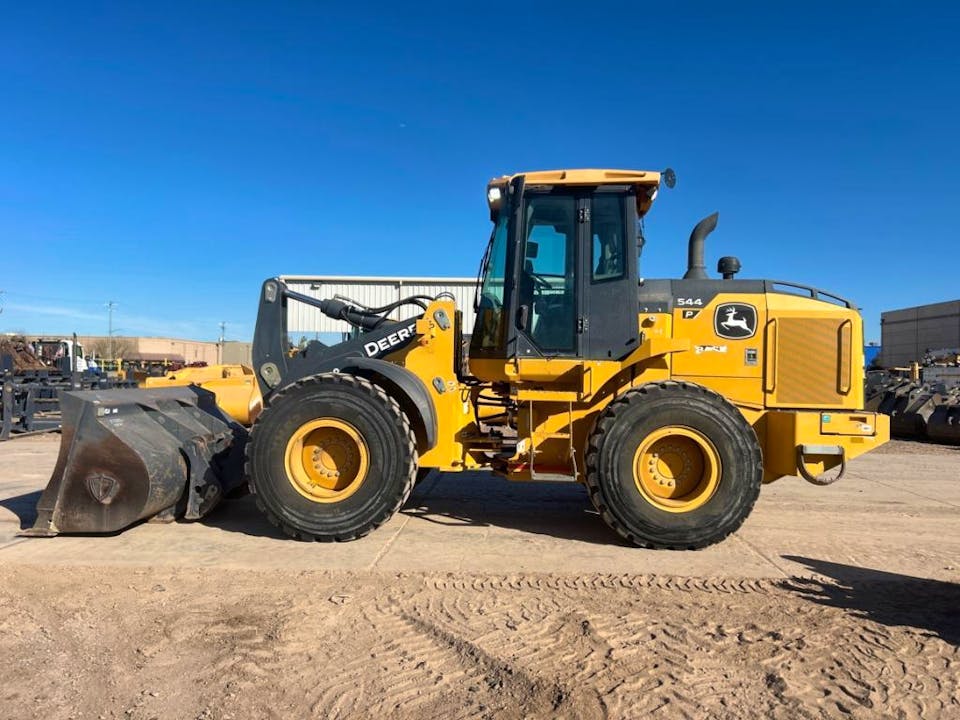 John Deere 544P