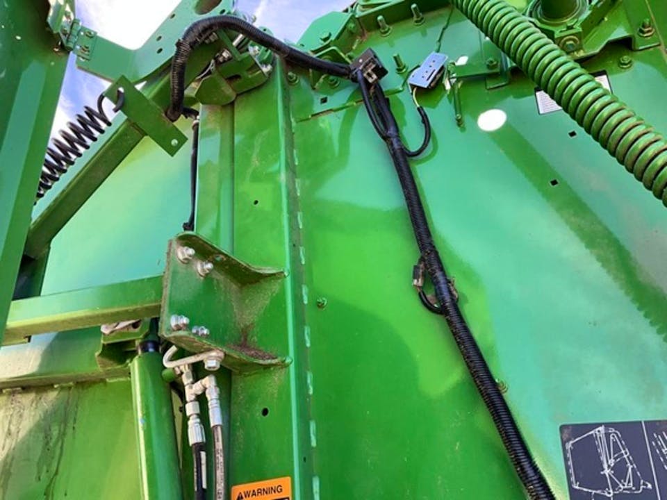 John Deere 560M