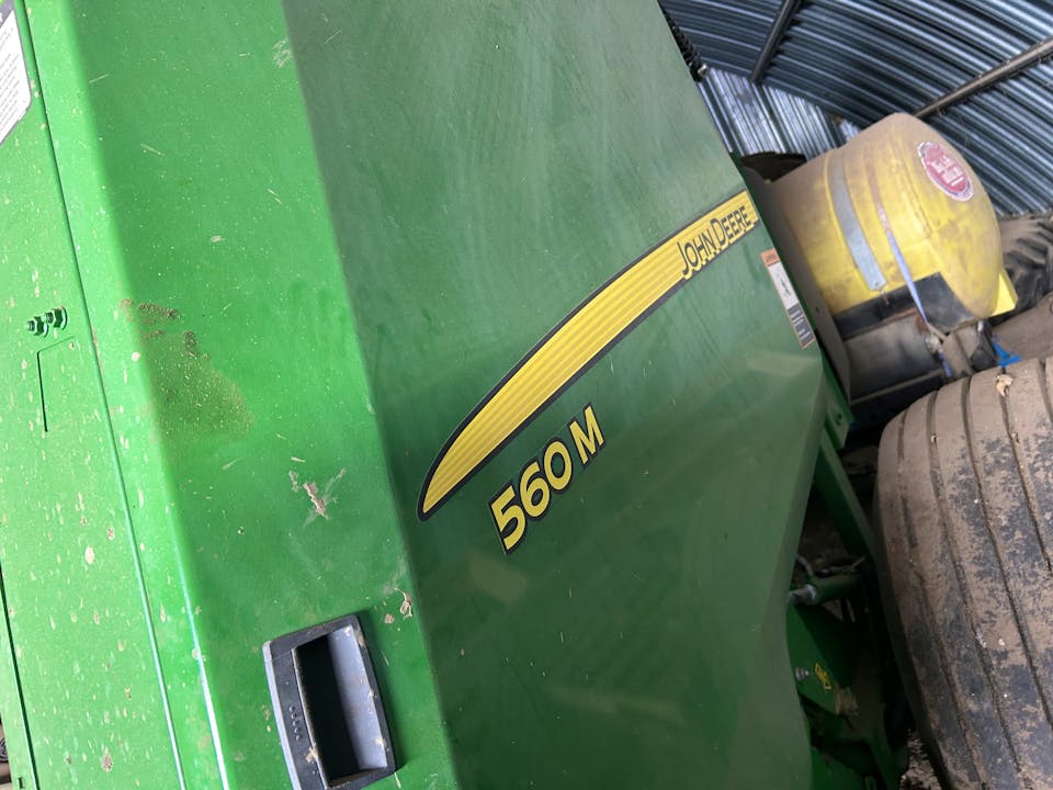 John Deere 560M
