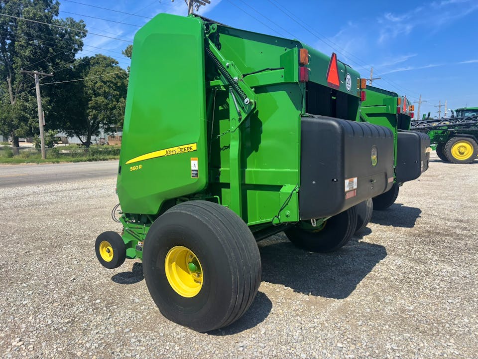 John Deere 560R