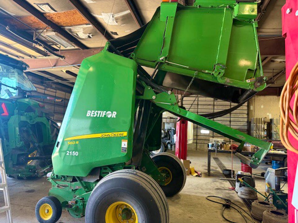 John Deere 560R