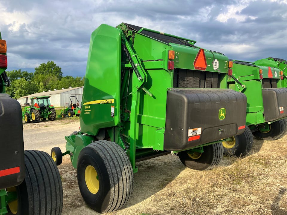John Deere 560R Precutter