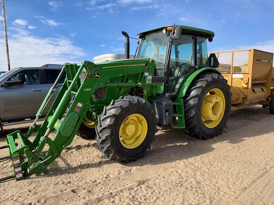John Deere 6120E