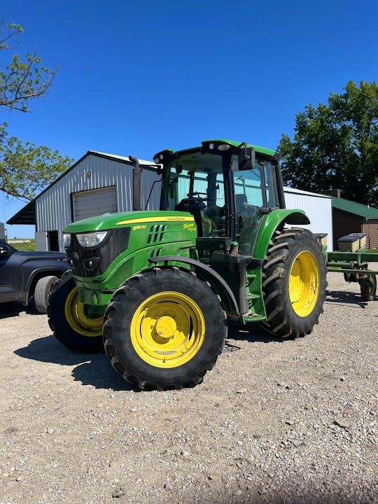 John Deere 6130M