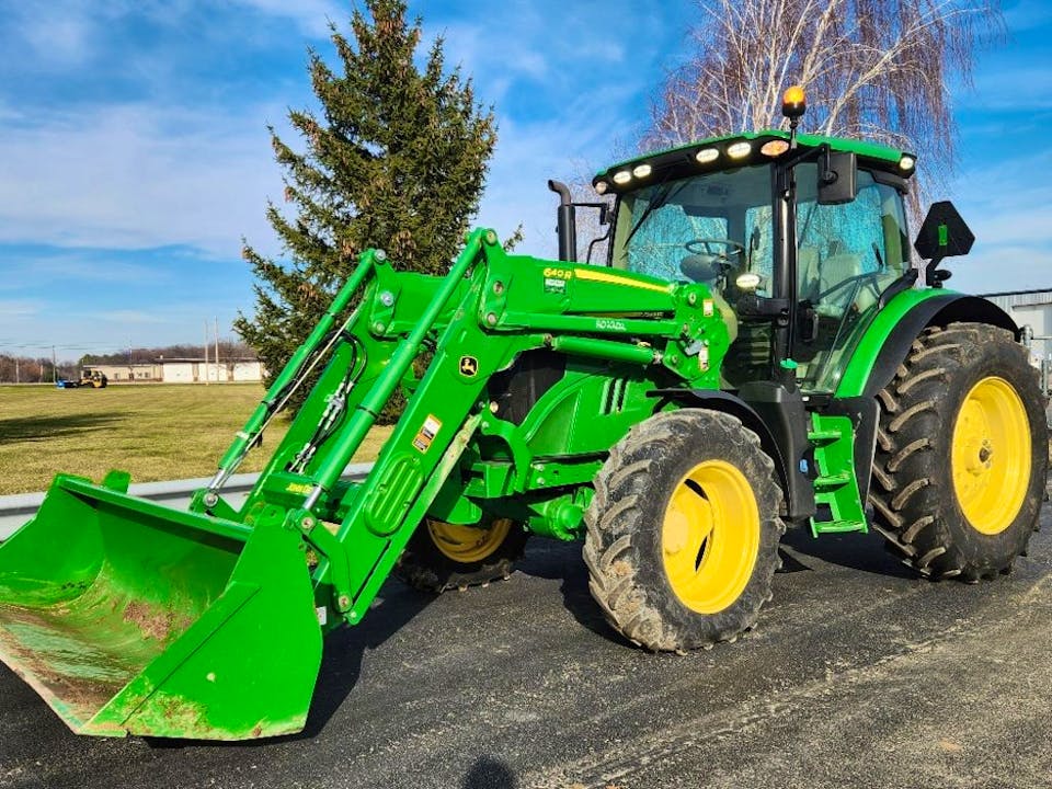 John Deere 6130R