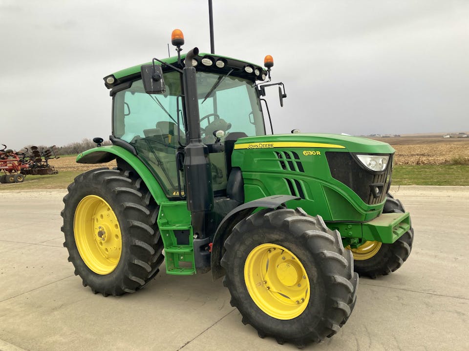 John Deere 6130R