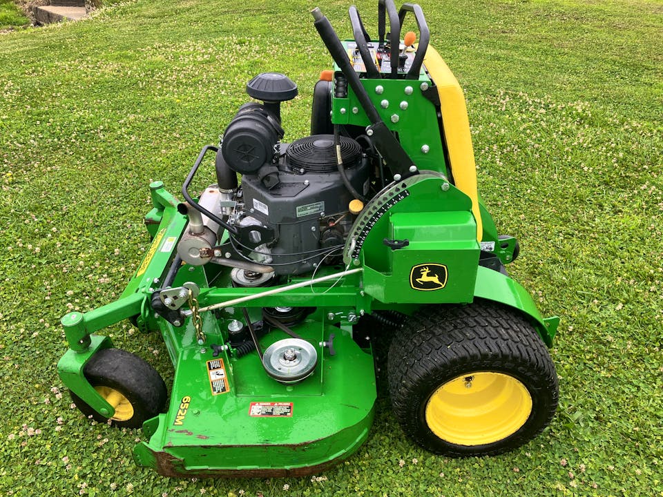 John Deere 652M