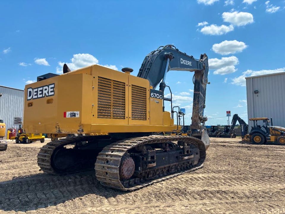 John Deere 670GLC