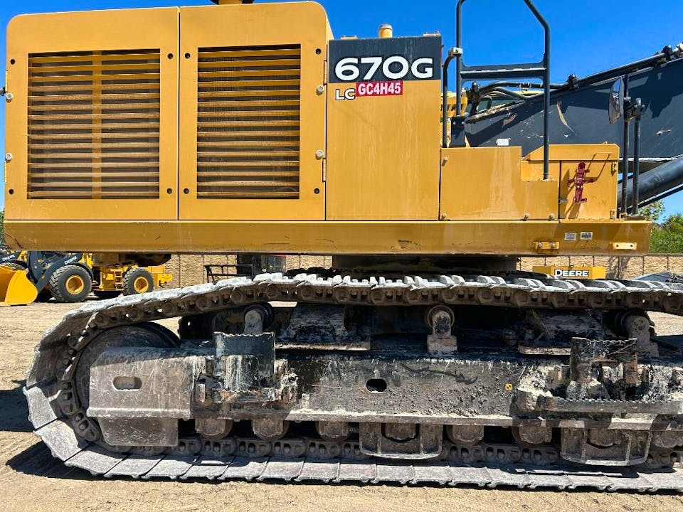 John Deere 670GLC