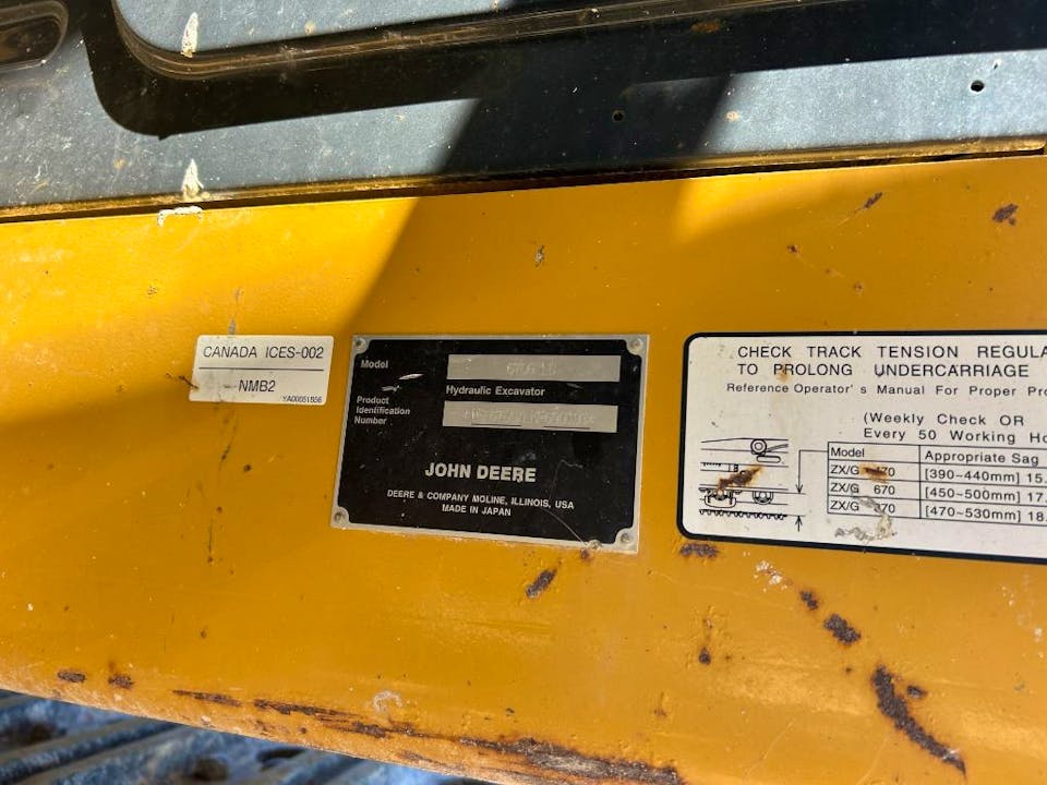 John Deere 670GLC