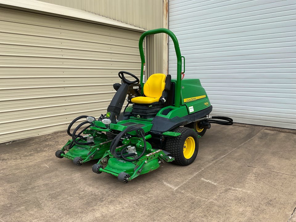 John Deere 7400A