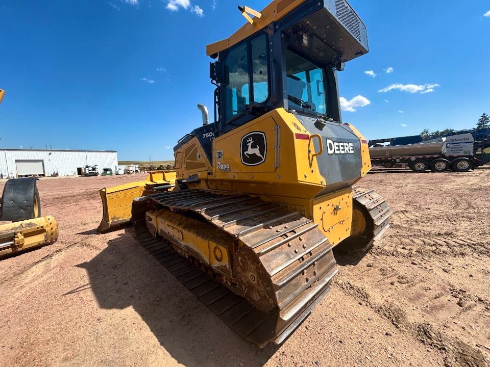 John Deere 750L