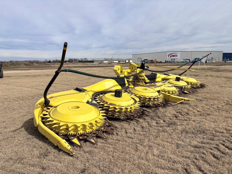 John Deere 772