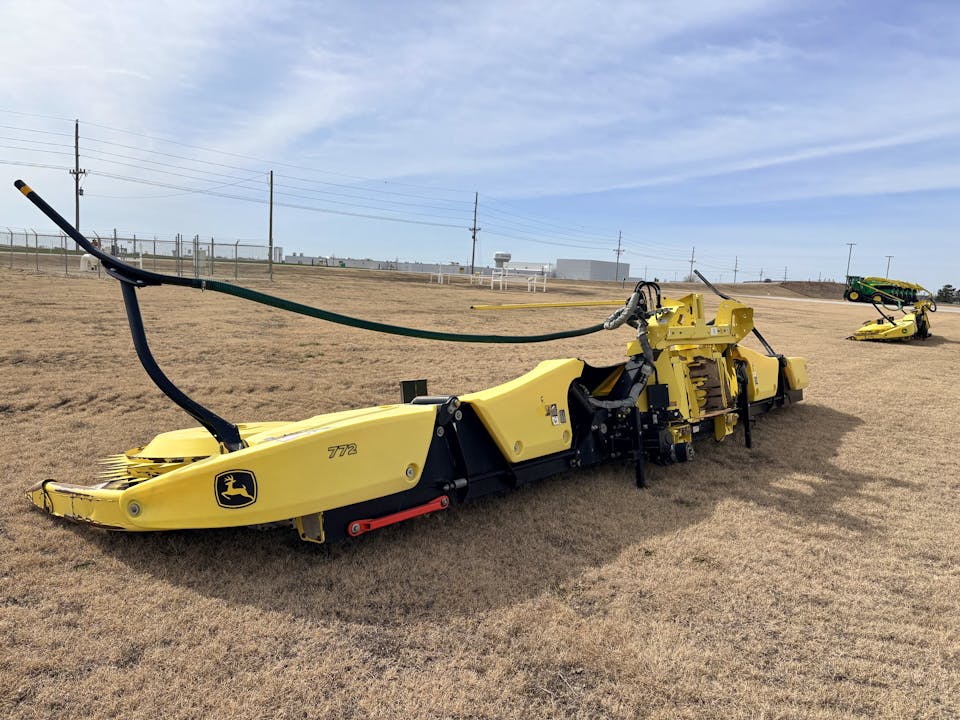 John Deere 772