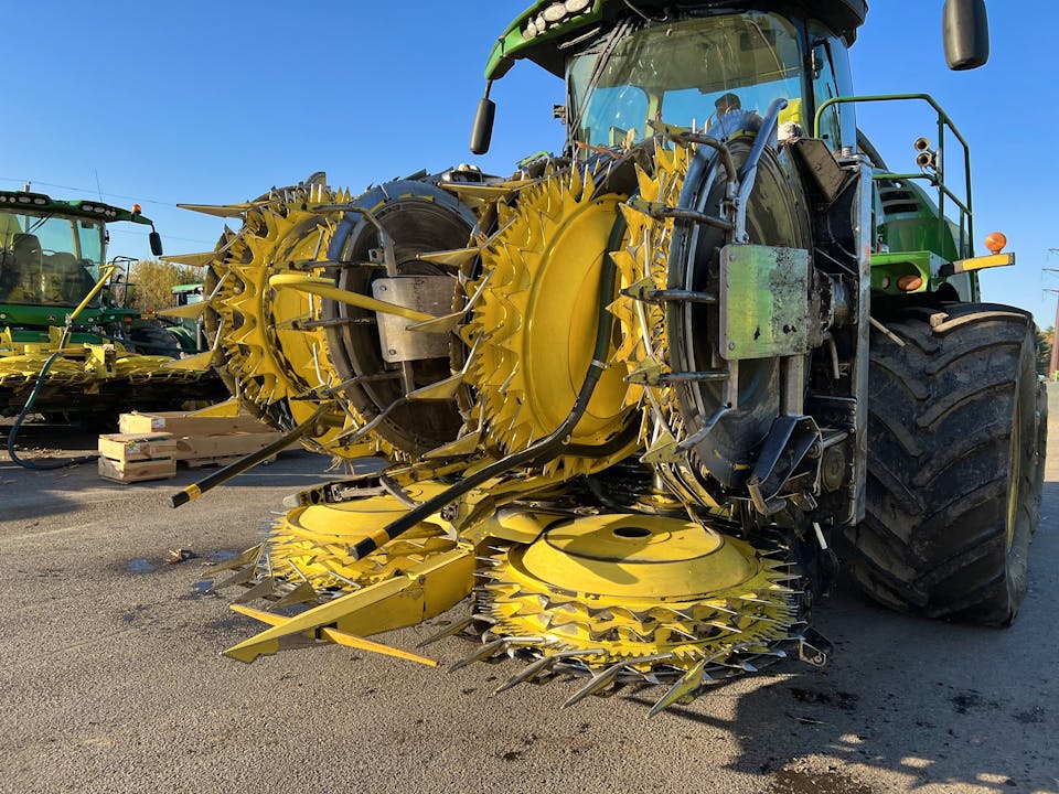 John Deere 772