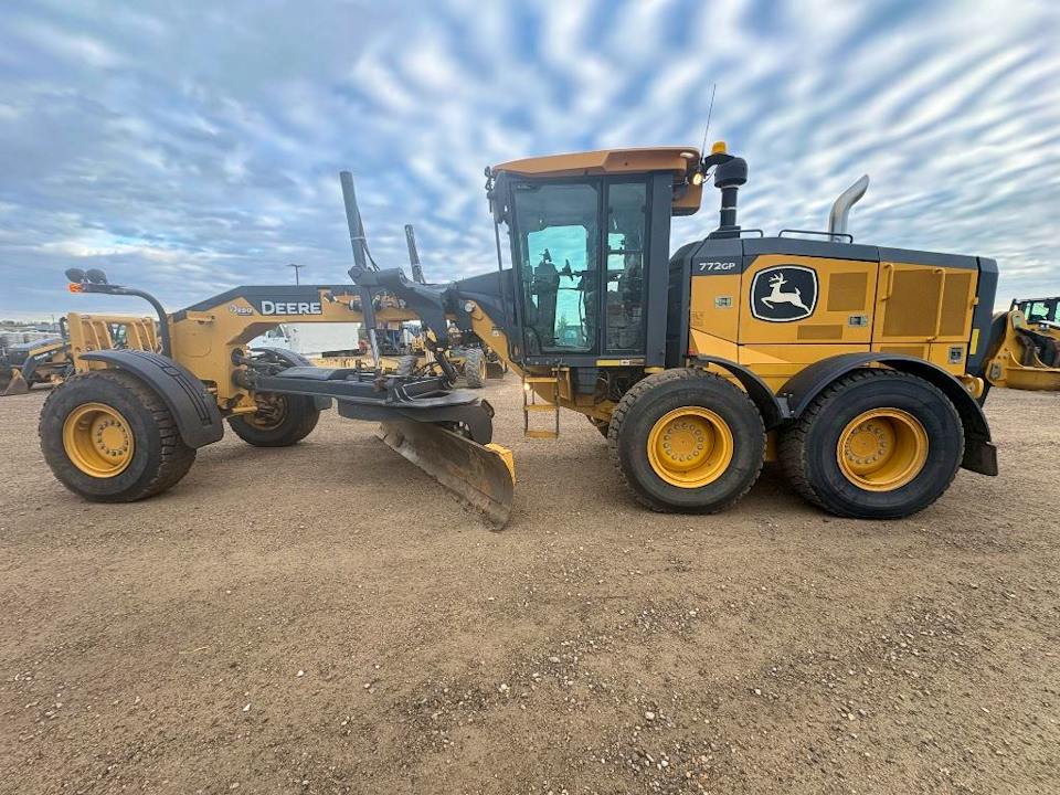 John Deere 772G