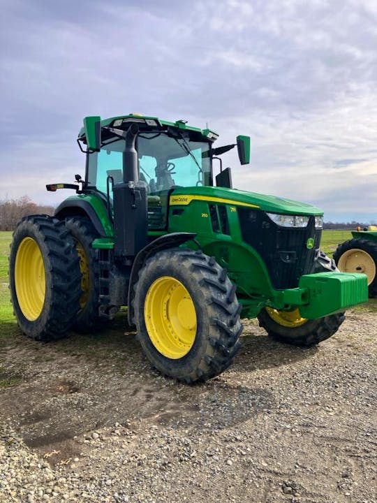 John Deere 7R 250
